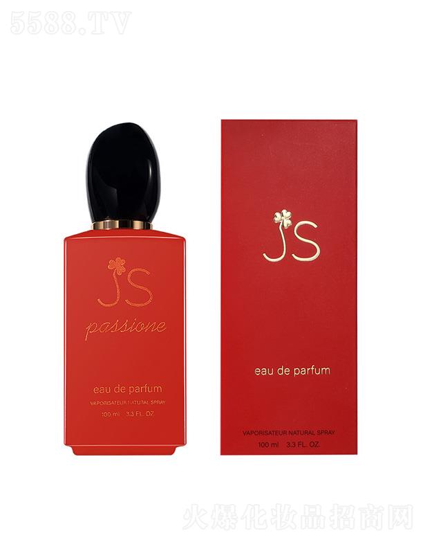 �㽭�G�һ��yƷ���޹�˾��С�����㓴��һ��Ůʿ��ˮ