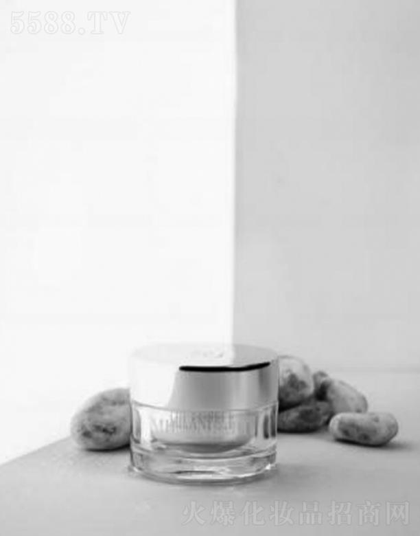 ����ɫ�g(sh��)�����������޹�˾��ɫ�g(sh��)�������o(h��)ƪ �؆�����w����C(j��)��