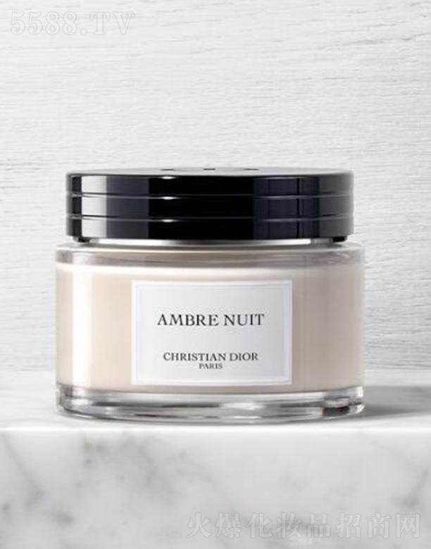 ��������̄�(w��)���Ϻ������޹�˾���ϊW�������㝙�w��˪ �pӯ��˪�|(zh��)�����w����