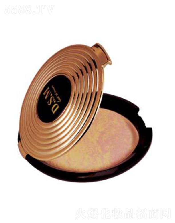 �V����ɫ���yƷ���޹�˾��D.S.M��z���H�w�V���|(zh��)���02 �o�N���w������ë��