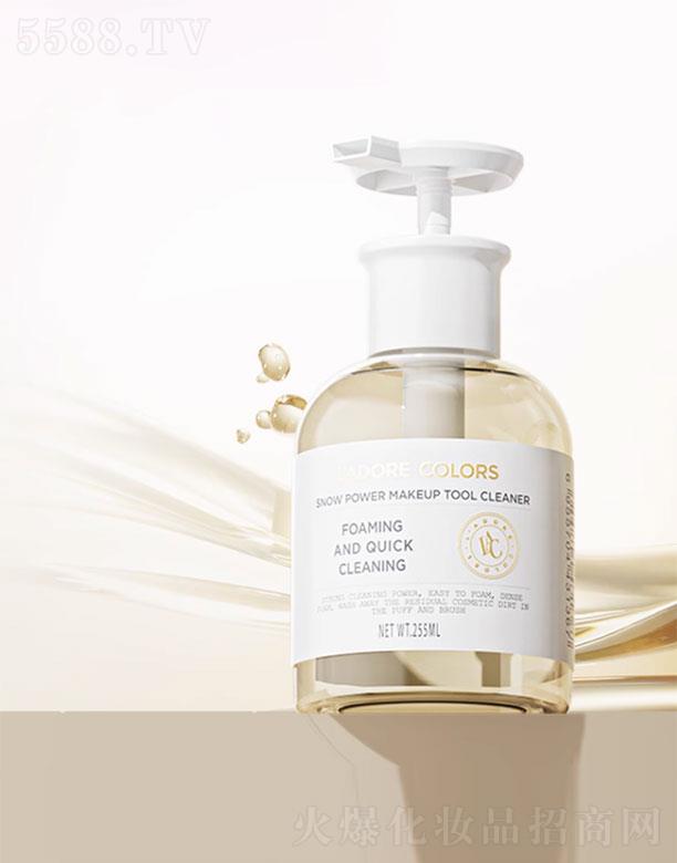 �ɶ���ɫ�Q(m��o)�����޹�˾����ɫѩ�������y������ϴҺ