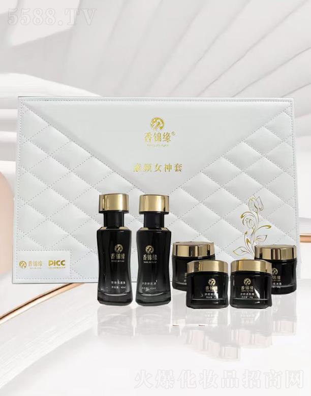 �����S�㻯�yƷ���޹�˾�����\�����Ů����