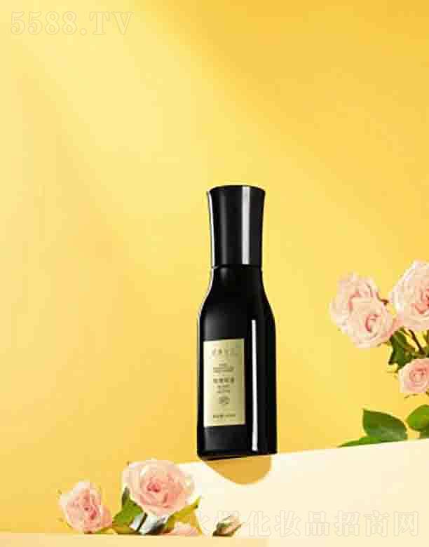 ���ڷ���������Ƽ����޹�˾������Ů��õ�徫�ͱ�����