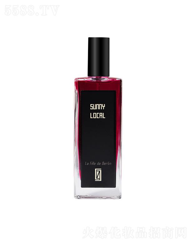 ���đ���Ůʿ������Ů��Թ��ˮ-�t