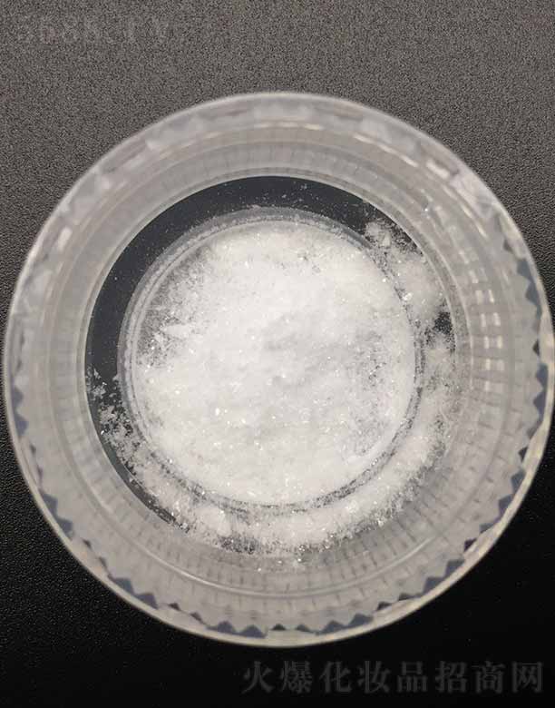 ����������-4