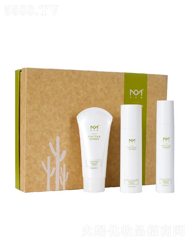 ������������������   ���鱣���Aˮ   �غ���ˬˮ��  �o(h��)�w���b