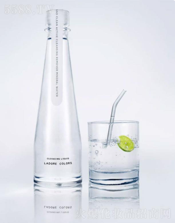 ��ɫ����VȪж�yˮ