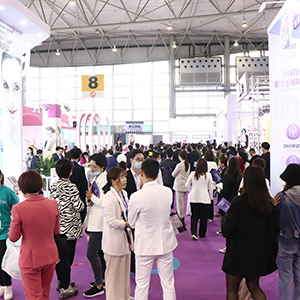 ���˵Ĉ�(ji��n)����͸¶�o�F����