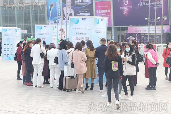 ����ʢ�����س��������44�óɶ����I(y��)���[��ʢ���_Ļ