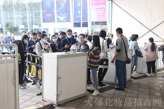 ����ʢ�����س��������44�óɶ����I(y��)���[��ʢ���_Ļ