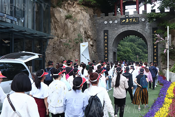 �����Ͼ�ɽ���������Ļ�