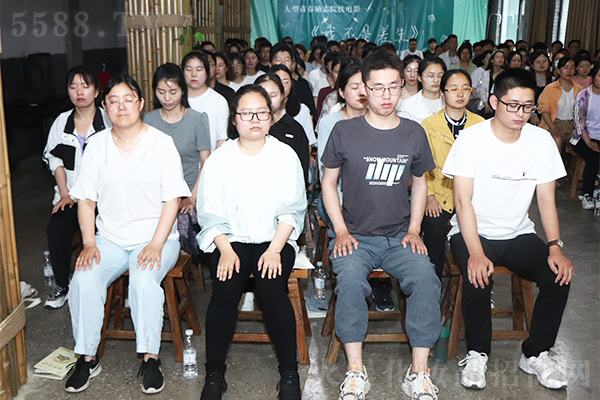 �I(l��ng)��ɽ�� Ʒ���Ļ�