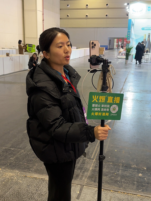 �¾��𱬾W(w��ng)����18����