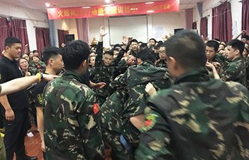 �U���ٸߣ��߲��^�҂��Ķ�־��