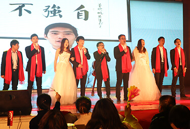 ������ɽ��һ�������H�������˺ܶ��˵�����